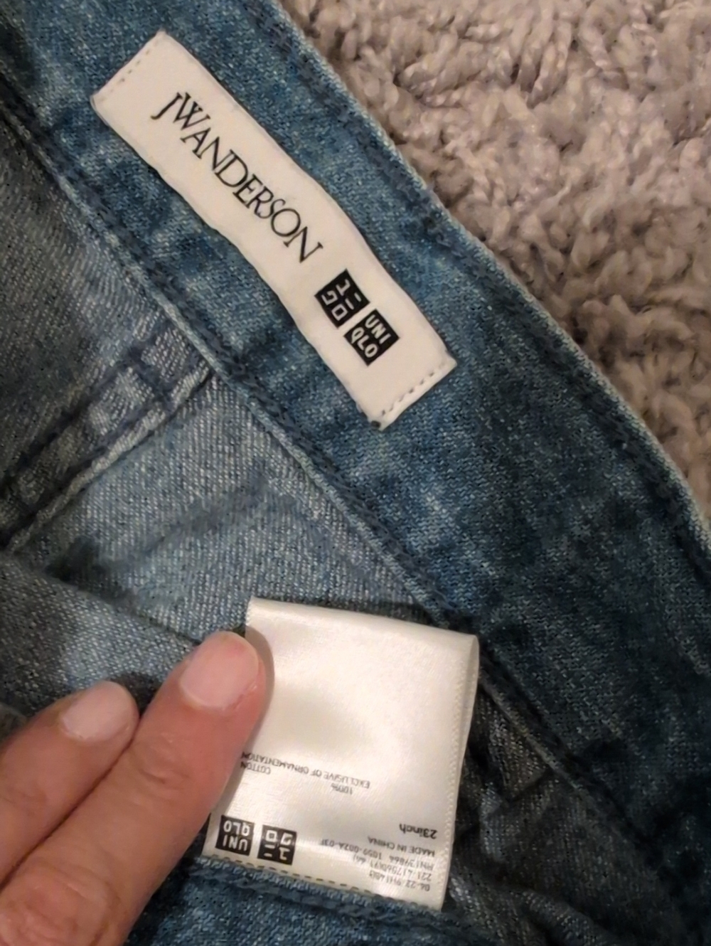 High Rise Jeans - Picture 4 of 5